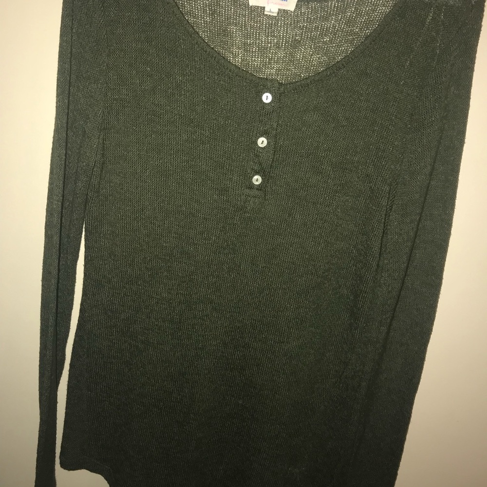 🌈Sheer olive green sweater